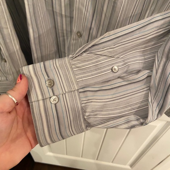 Calvin Klein Button Up - Picture 11 of 11